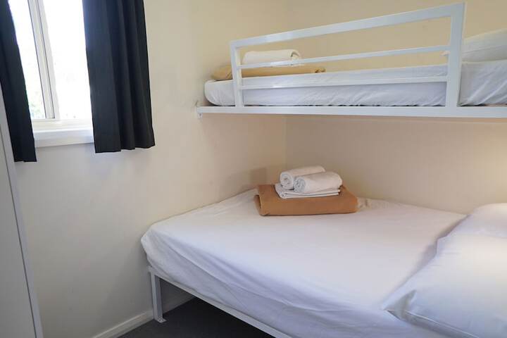 Room 25 of 126