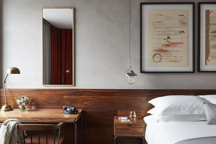 Room 45 of 61