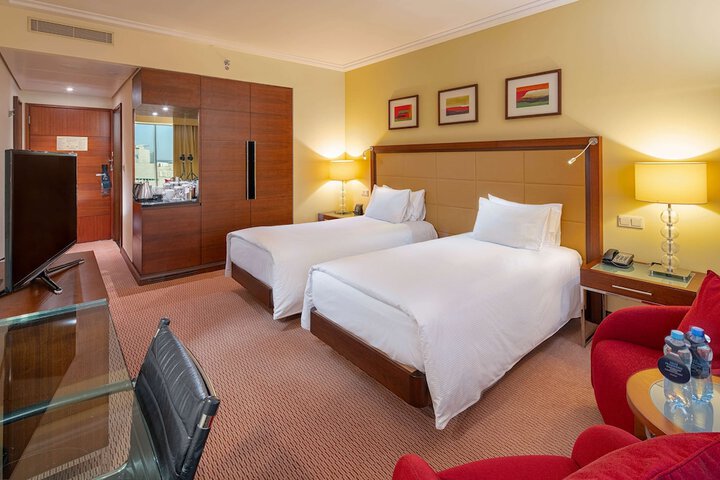 Room 15 of 85
