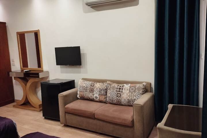 Room 30 of 74