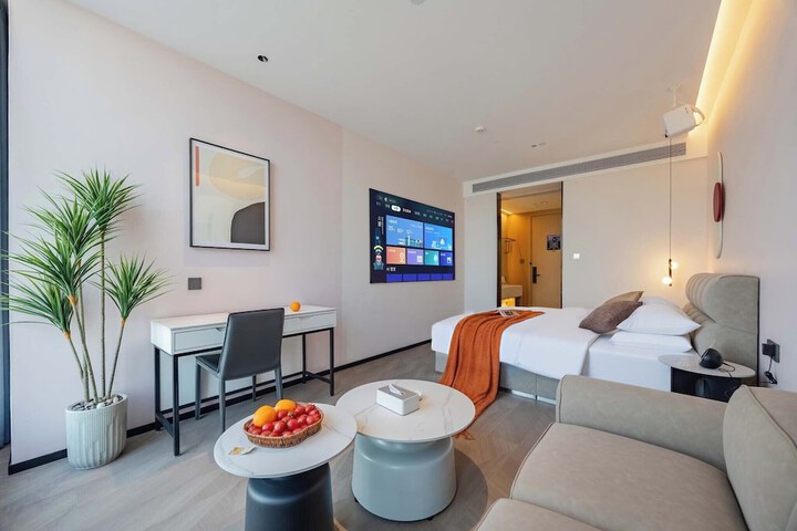 Room 16 of 54