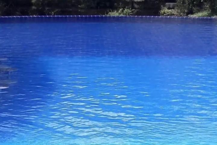 Pool 18 of 28