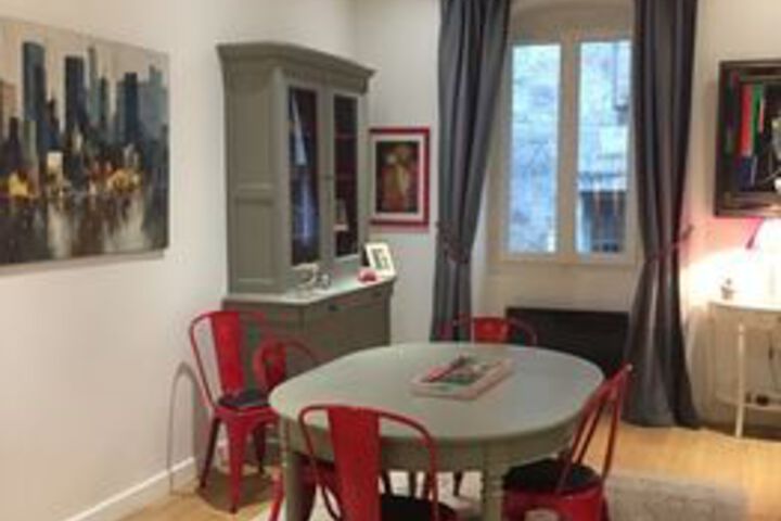 Room 7 of 16