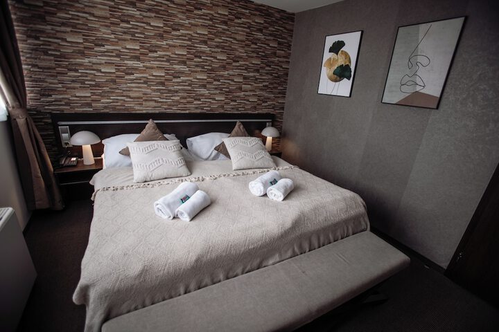 Room 17 of 70