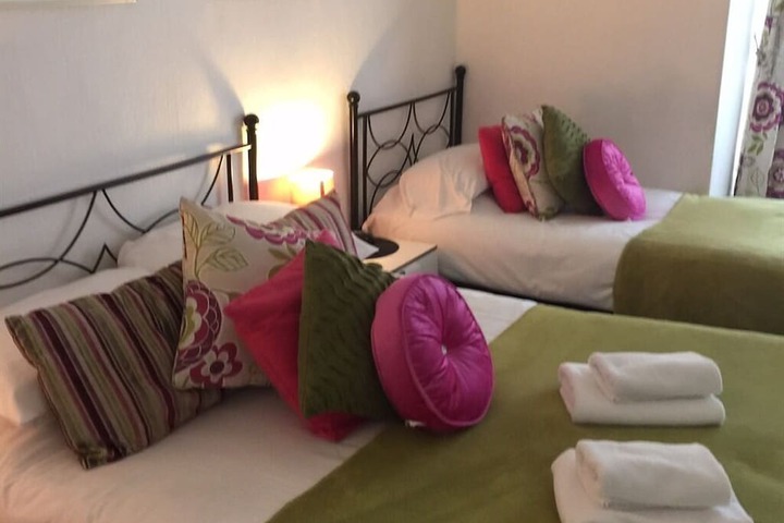 Room 2 of 14