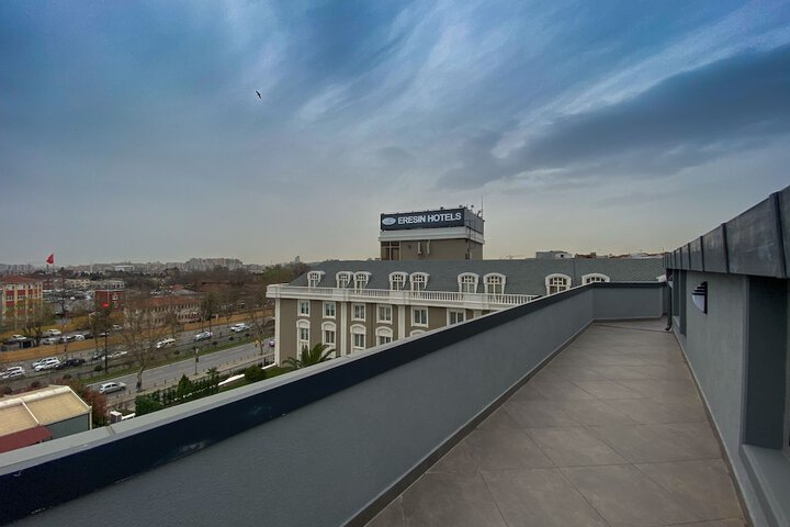 Terrace/Patio 9 of 20