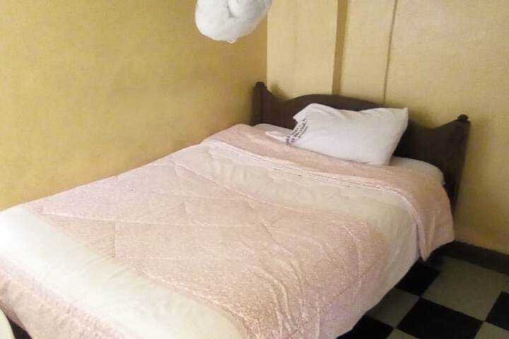 Room 9 of 24