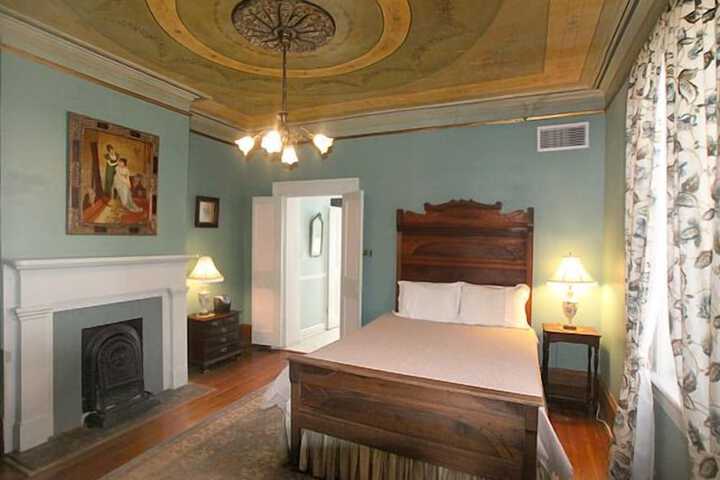 Room 84 of 170