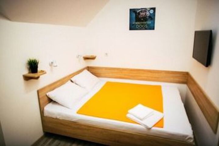 Room 20 of 62