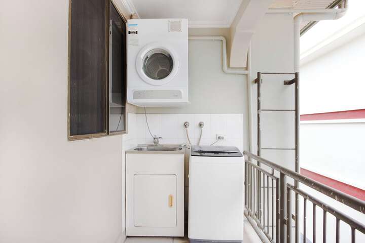 Laundry 16 of 21