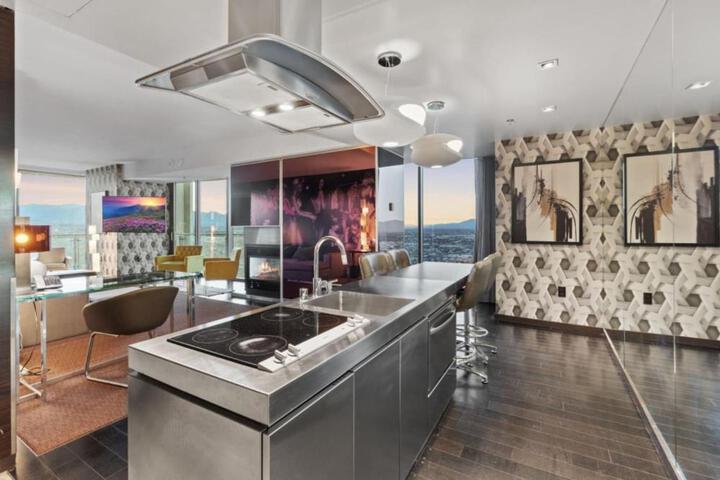 Photo of The Celine Riviera Suite at Palms Place