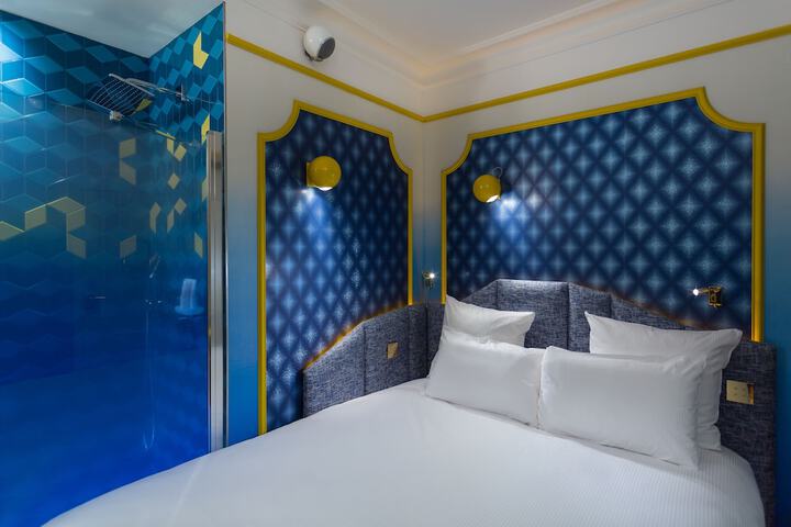 Room 5 of 87