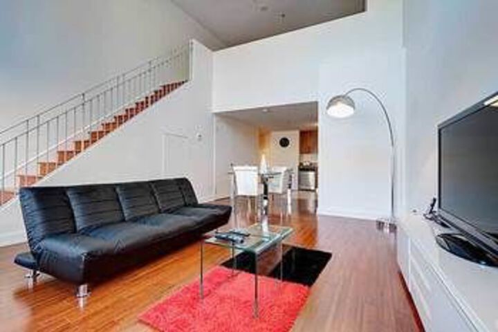 Palais-des-Congrès Furnished Suites by Hometrotting