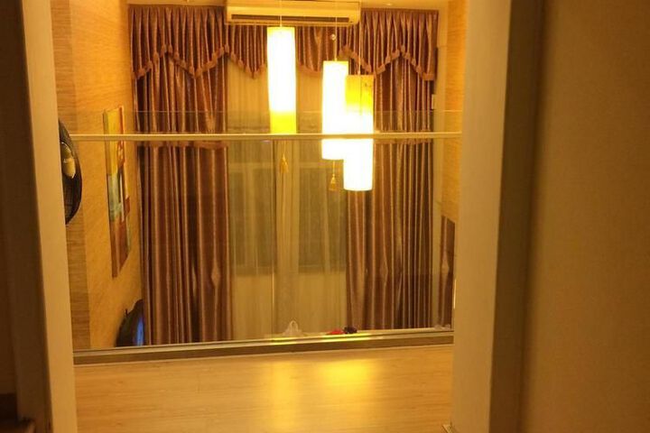 Room 55 of 79