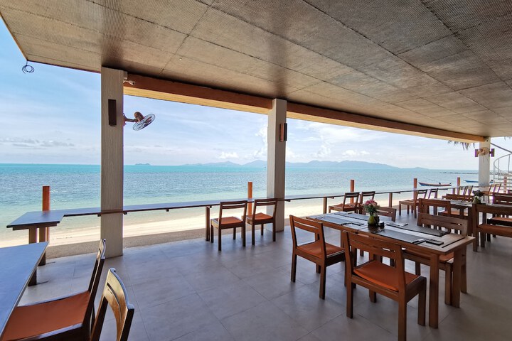 Dining 84 of 142