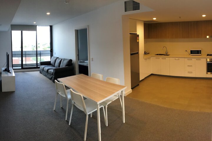 Room 8 of 33