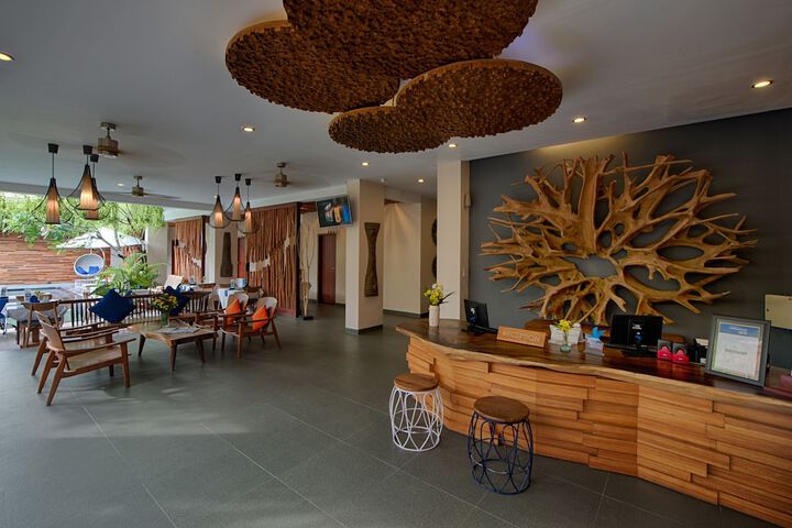 Lobby Photos