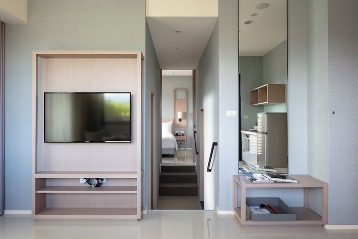 Room 35 of 66