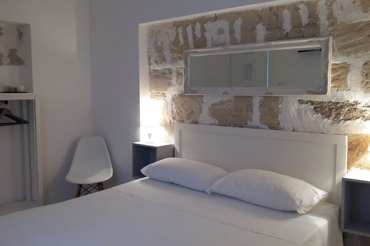 Room 12 of 69