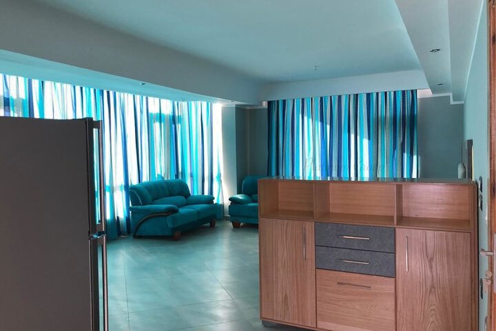 Room 5 of 7