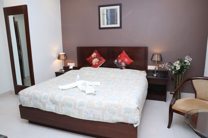 Room 15 of 37