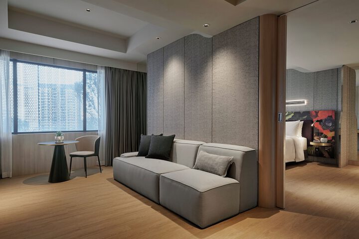Room 47 of 83