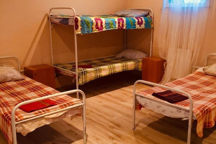 Room 13 of 20