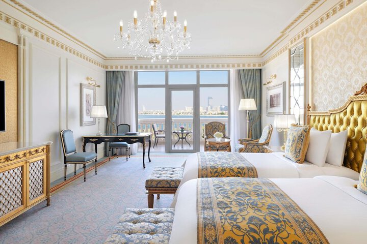 Room 44 of 262