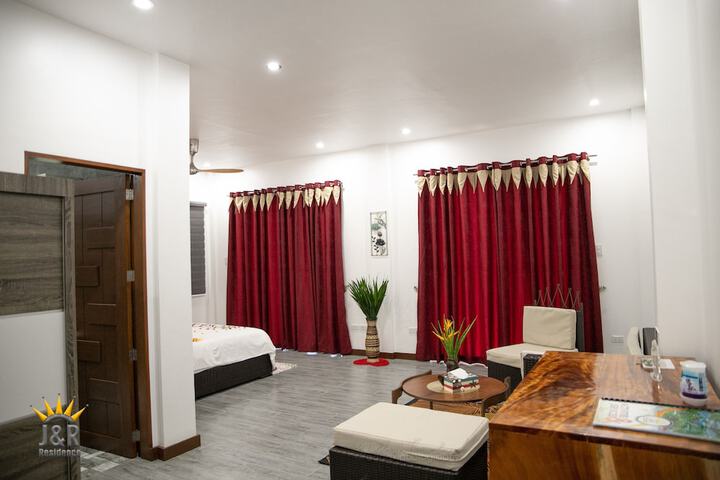 Room 25 of 63