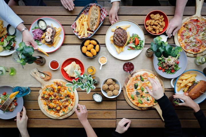 Dining 45 of 64
