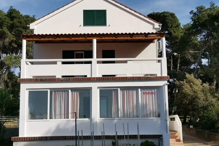 Igi - in the Beach Camp - A1 Porat