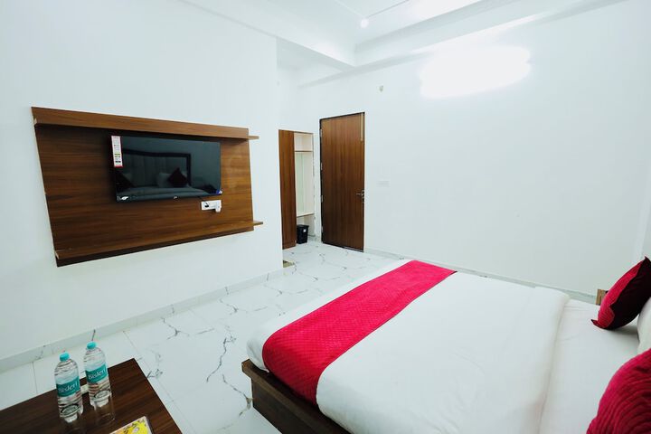 Room 32 of 44