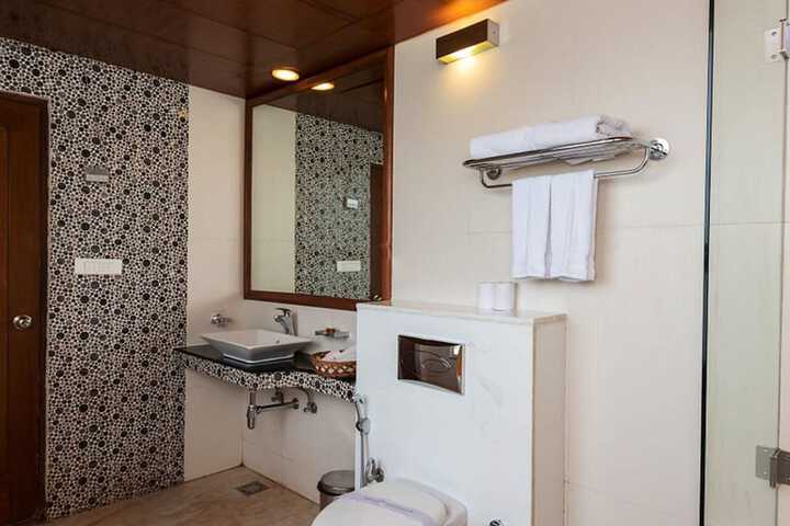 Room 40 of 118
