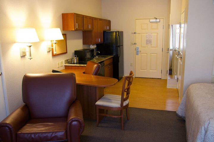 1 Queen Studio Suite (22 of 24)