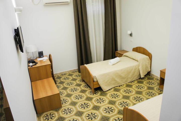 Room 18 of 71