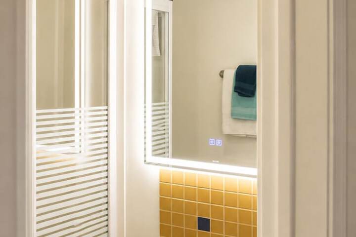 Room 47 of 82