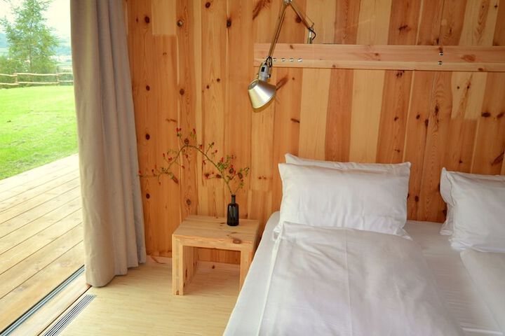 Room 6 of 57