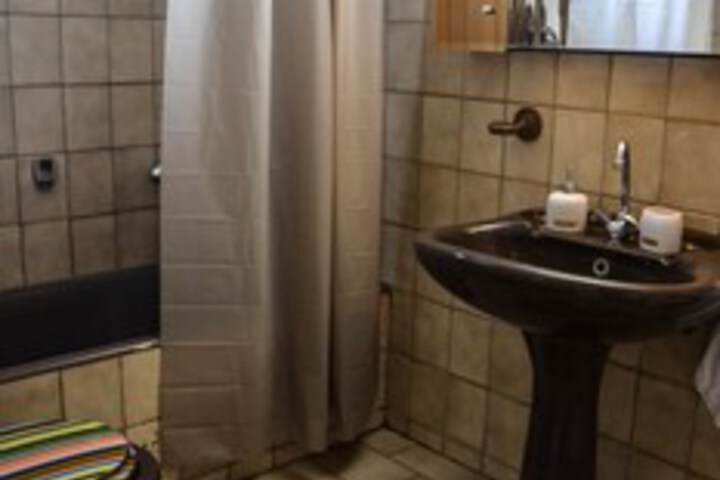 Room 2 of 20