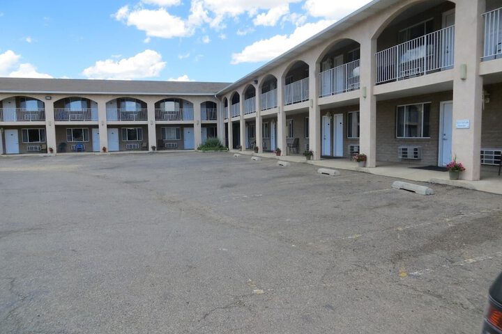 Property Grounds 26 of 28