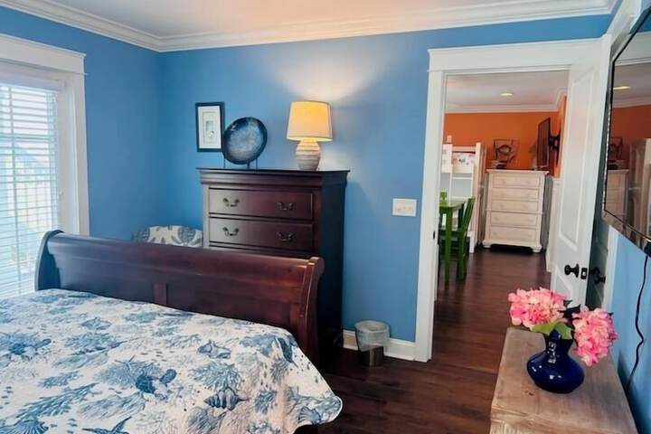 Room 16 of 76