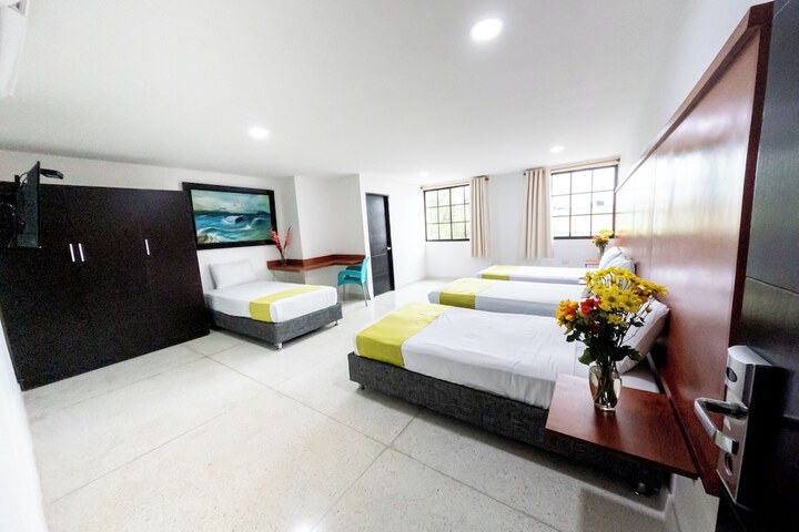 Room 21 of 97