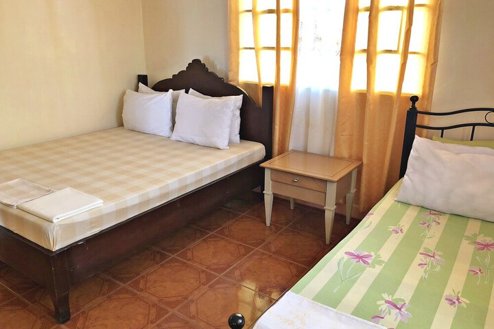 Room 10 of 30