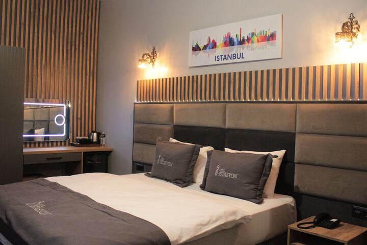 Room 16 of 118