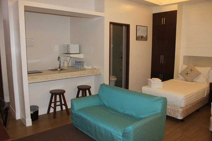 Room 14 of 42