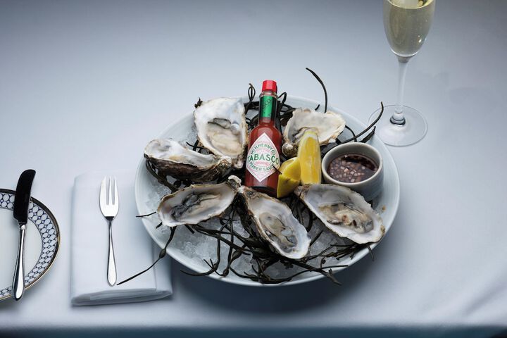 Dining 296 of 441