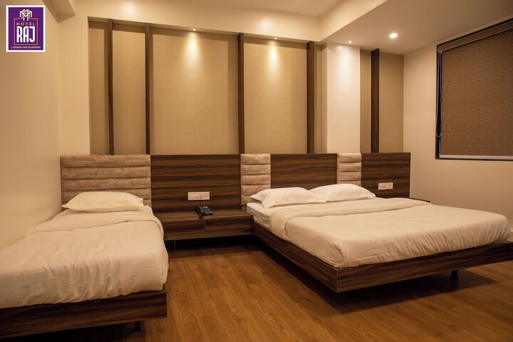Room 5 of 19