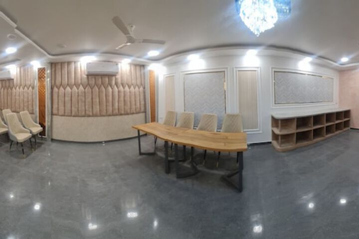 Ballroom/Hall 40 of 48