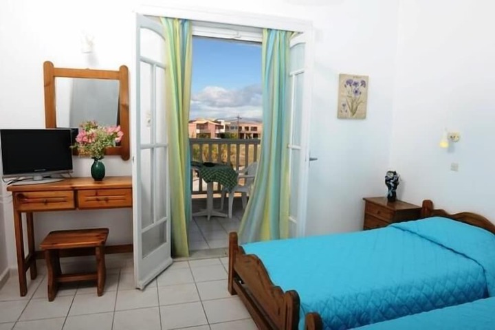 Room 2 of 22