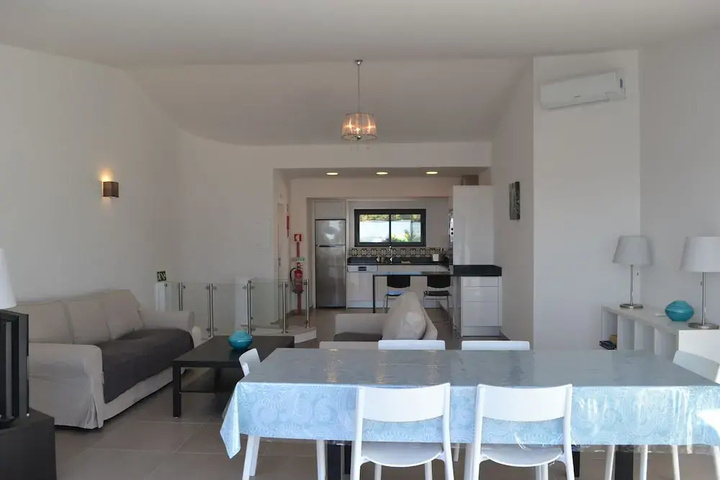 Room 2 of 15