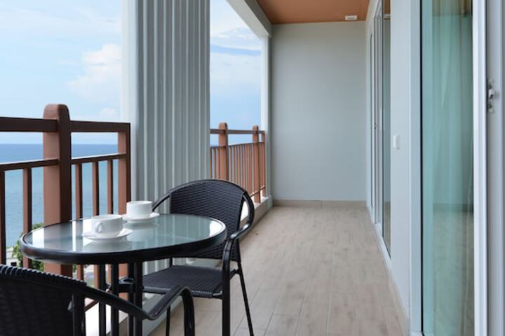 Terrace/Patio 37 of 108
